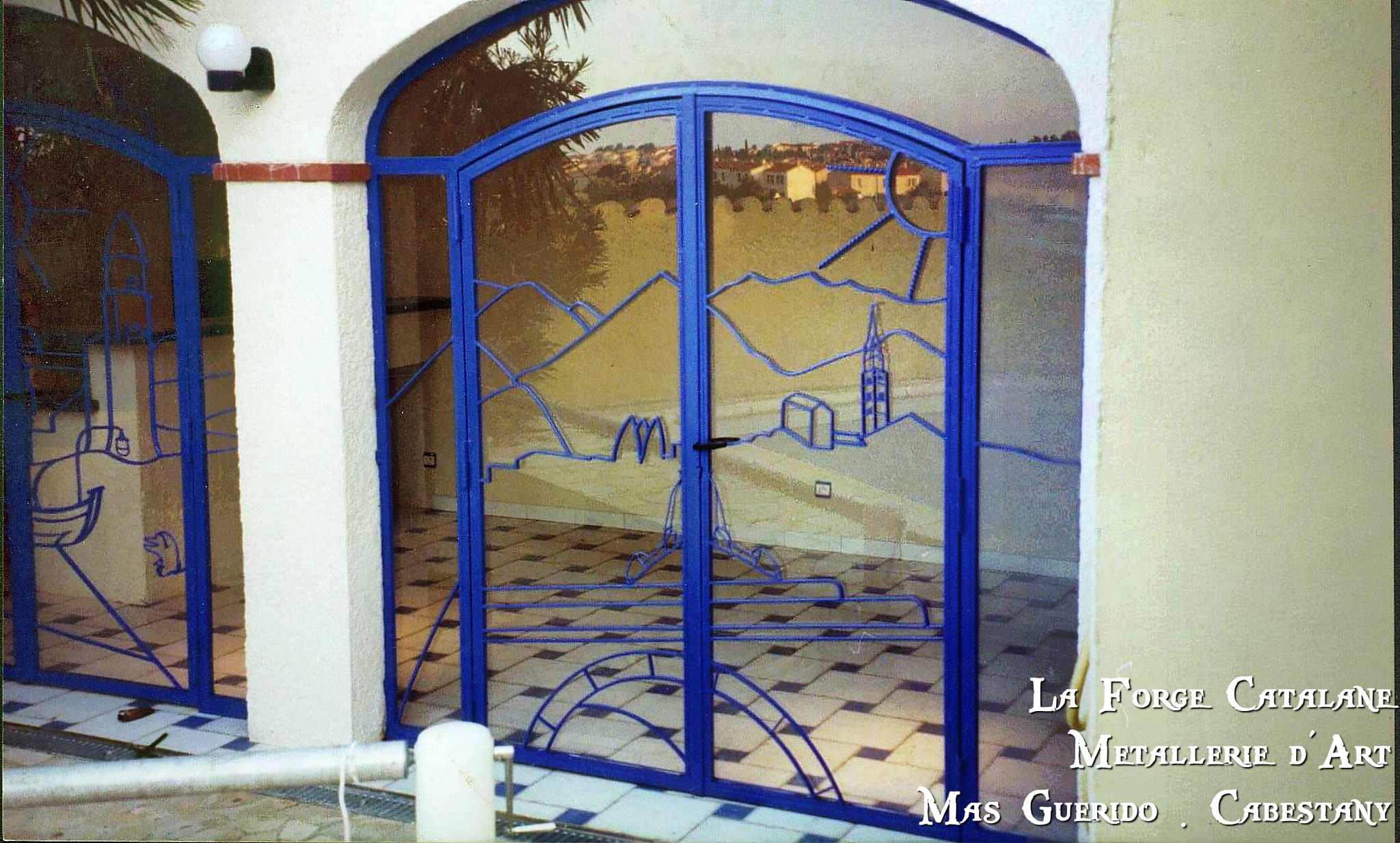 porte vitree cintree motif personalise forge catalane.jpg